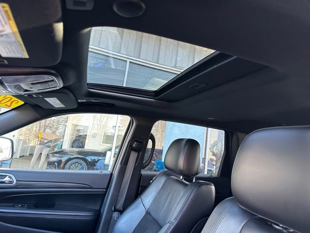 Used 2021 Jeep Grand Cherokee Laredo X image 23