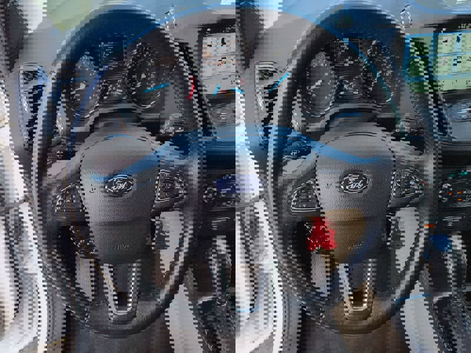 Used 2018 Ford Escape SEL image 19