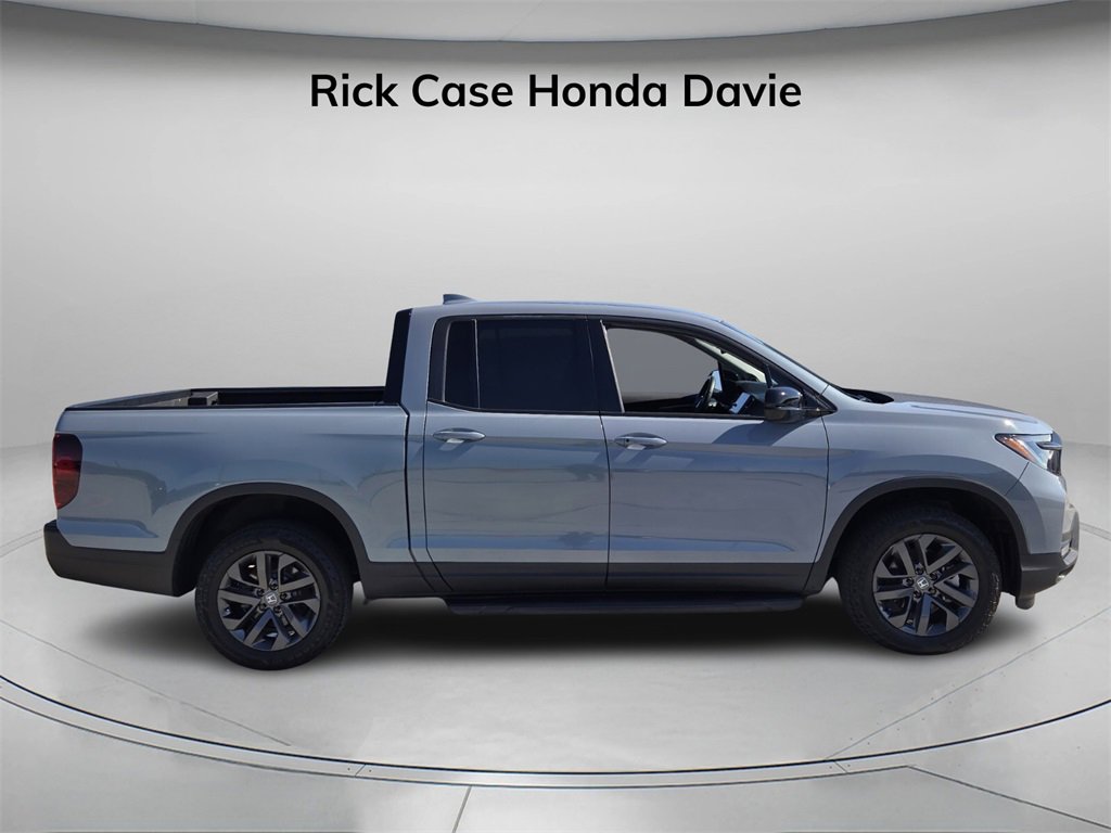 Used 2024 Honda Ridgeline Sport image 3