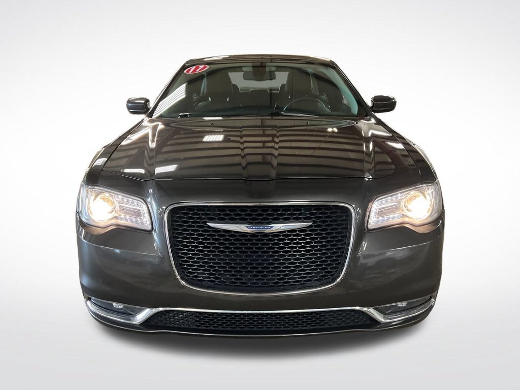 Used 2017 Chrysler 300 Limited w/ Driver Convenience Group AWD/4WD image 9
