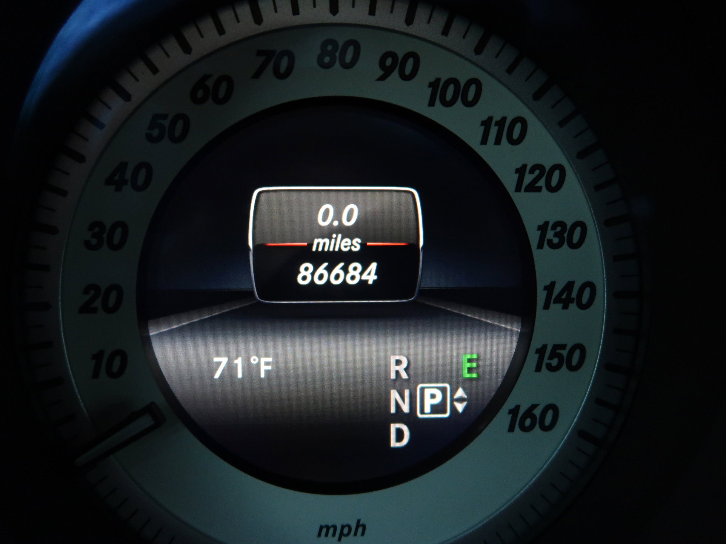 Used 2015 Mercedes-Benz E 400 4MATIC Sedan image 28