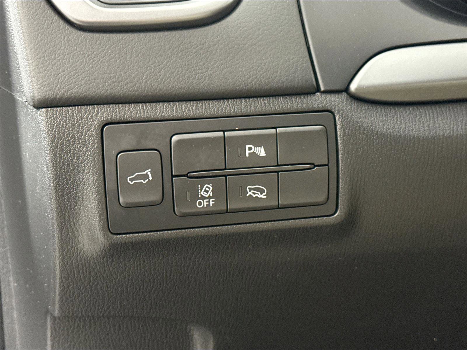 Certified 2022 MAZDA CX-9 Touring w/ Touring Premium Package image 14