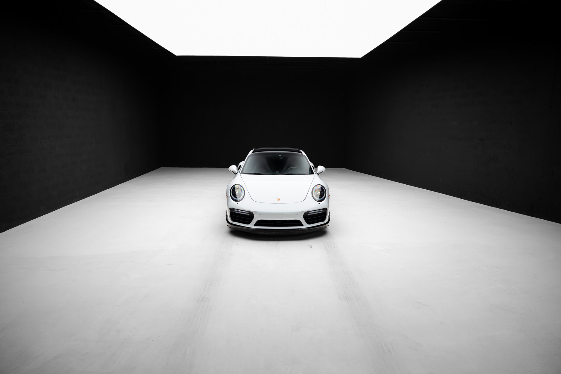 Used 2017 Porsche 911 Turbo S AWD/4WD image 85