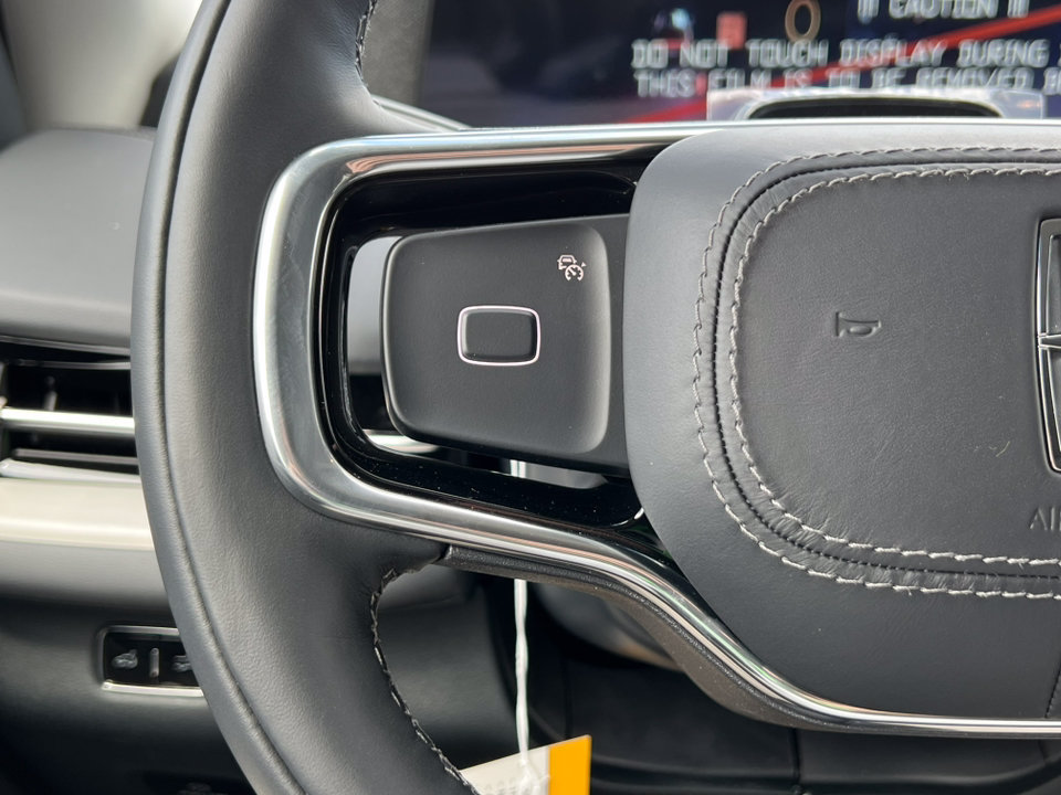 New 2026 Lincoln Navigator Reserve AWD/4WD image 20