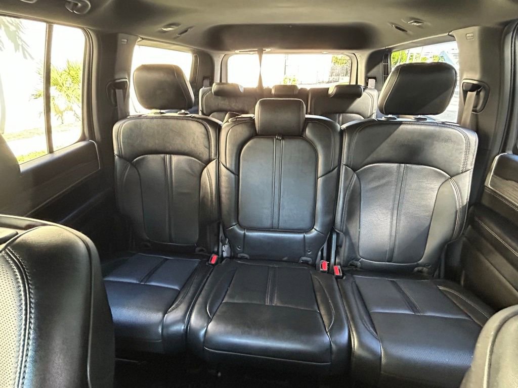 Used 2024 Jeep Wagoneer Series II w/ Flexible Seating Group image 13