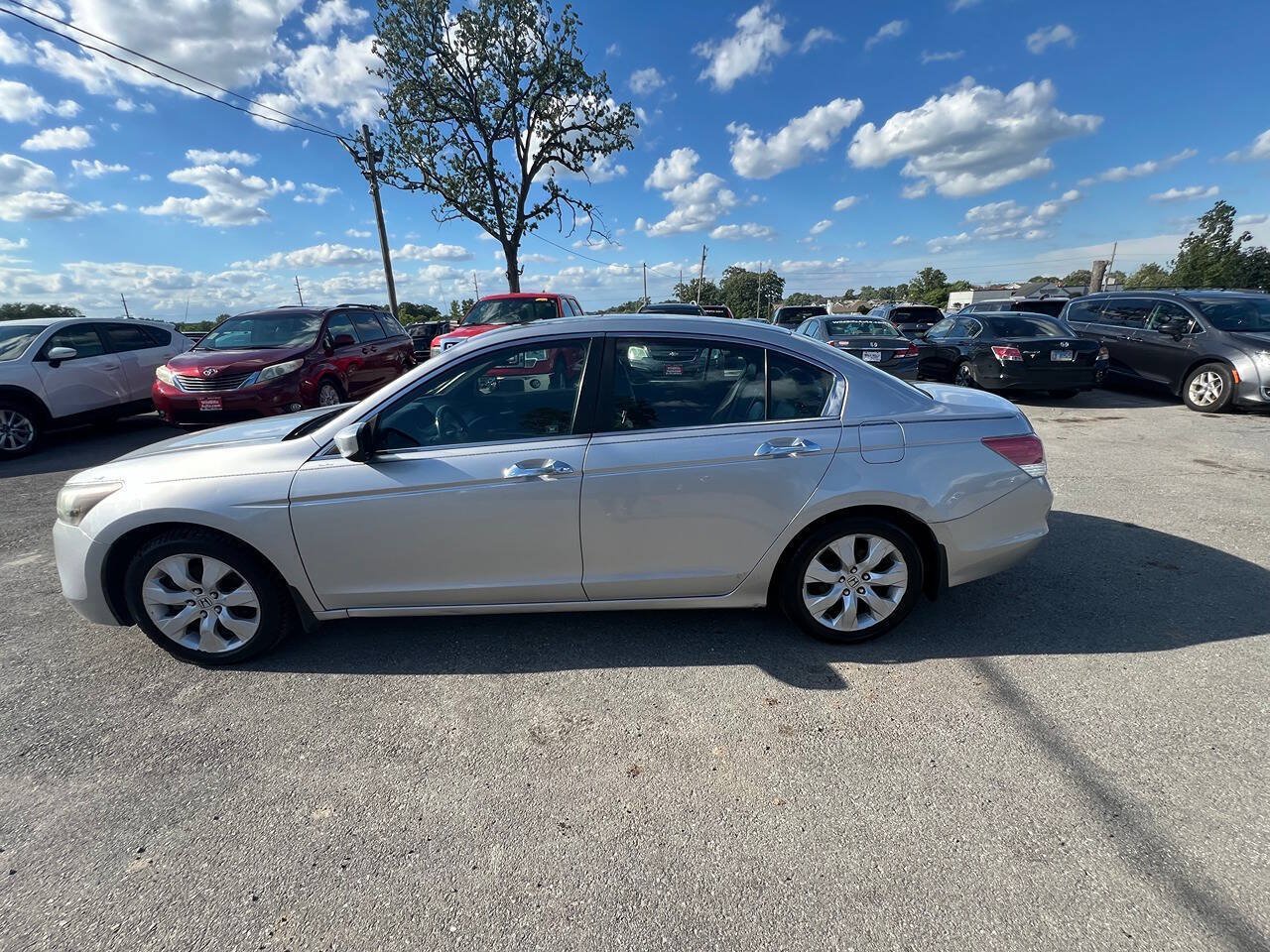 Used 2010 Honda Accord EX-L image 23