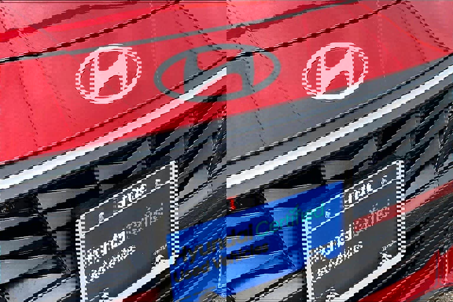 Certified 2025 Hyundai Elantra Sport image 30