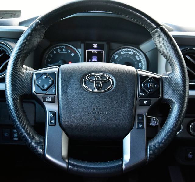 Used 2022 Toyota Tacoma TRD Sport image 18