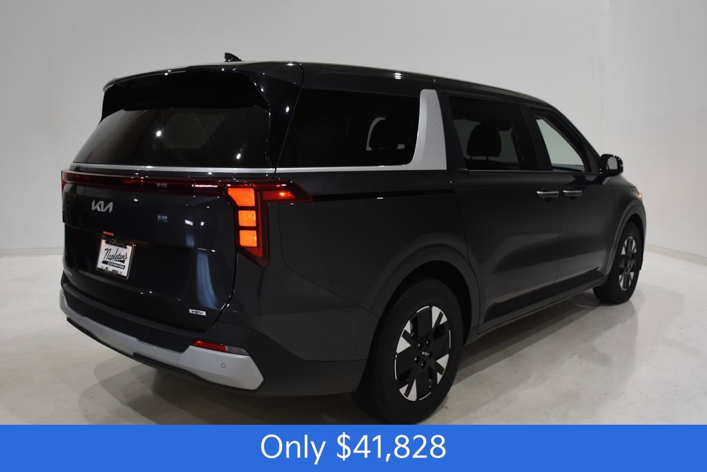 New 2026 Kia Carnival LXS image 4