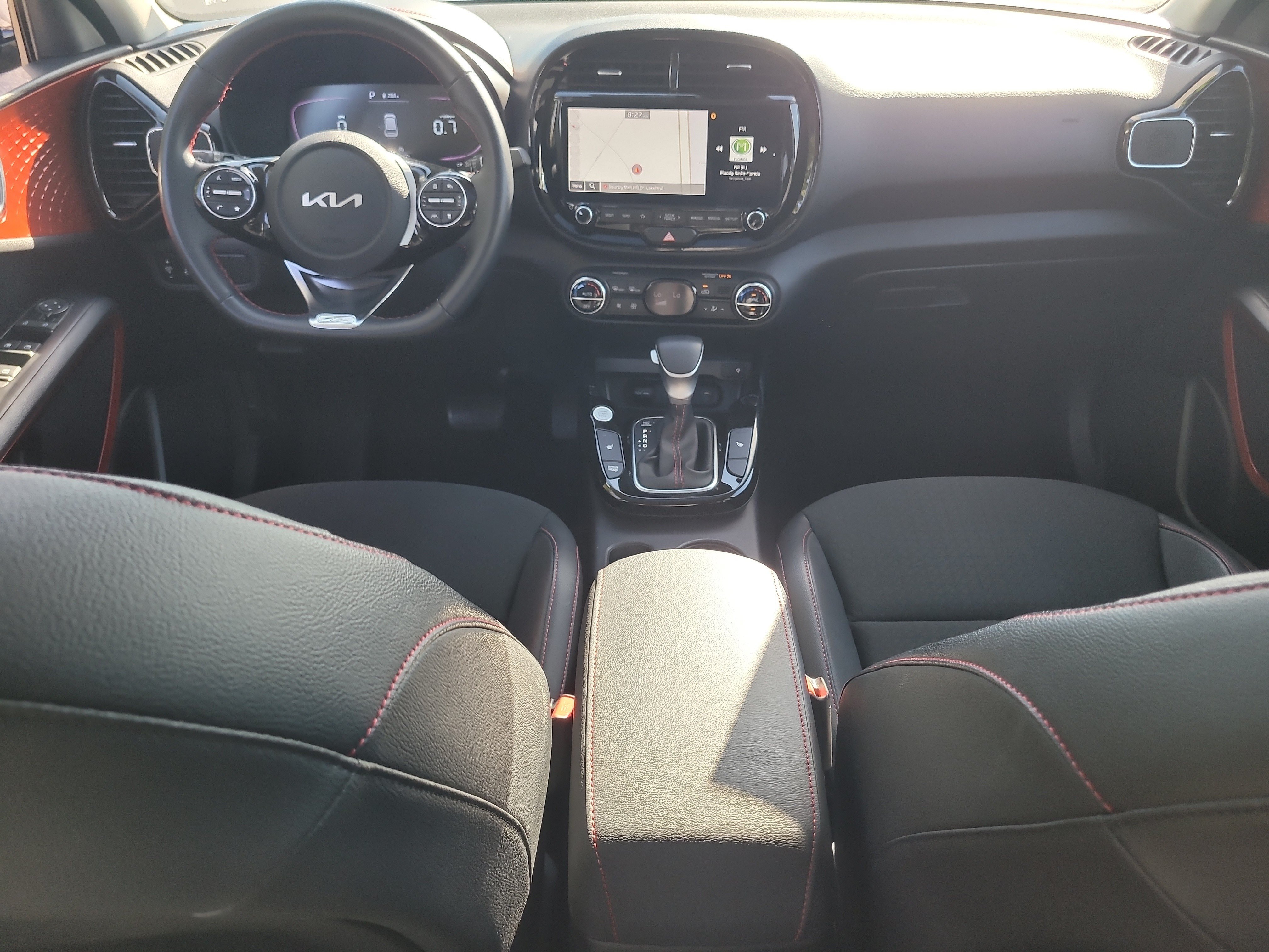Used 2023 Kia Soul GT-Line w/ GT-Line Technology Package FWD image 15