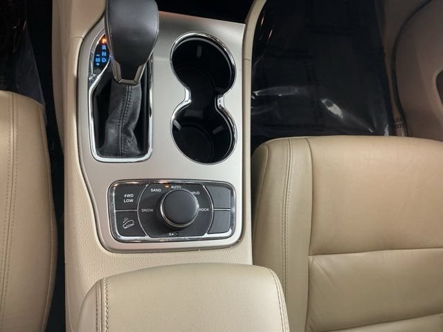 Used 2017 Jeep Grand Cherokee Limited AWD/4WD image 29