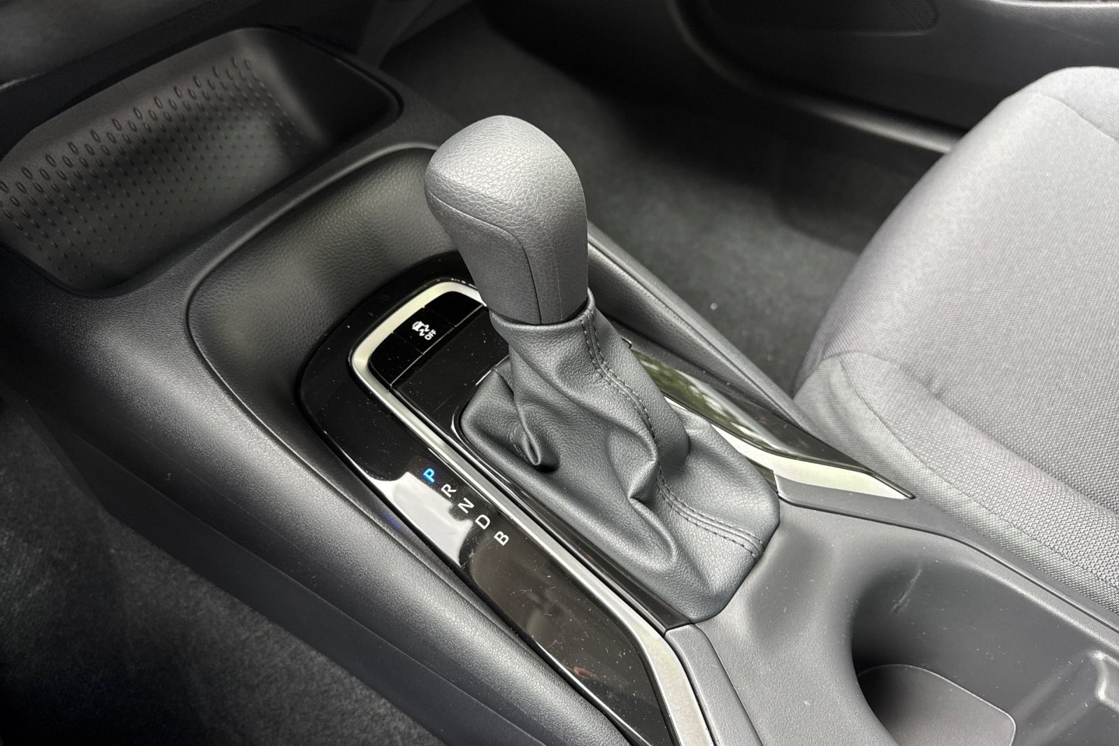 New 2026 Toyota Corolla LE w/ LE Premium Package FWD image 24