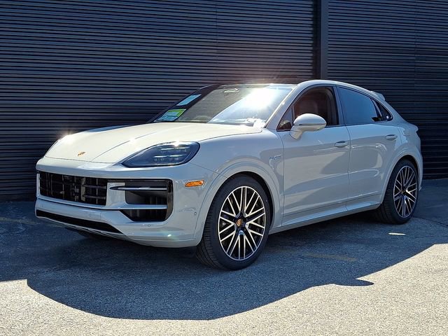 New 2026 Porsche Cayenne E-Hybrid Coupe AWD/4WD image 1