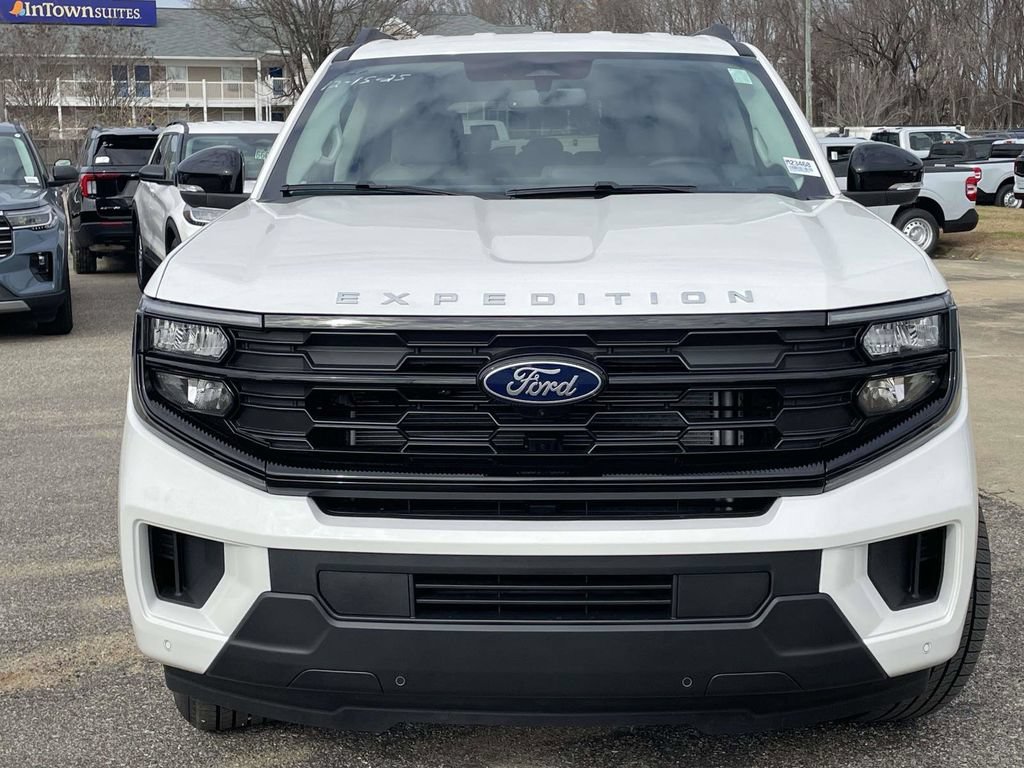 New 2026 Ford Expedition Active RWD image 8