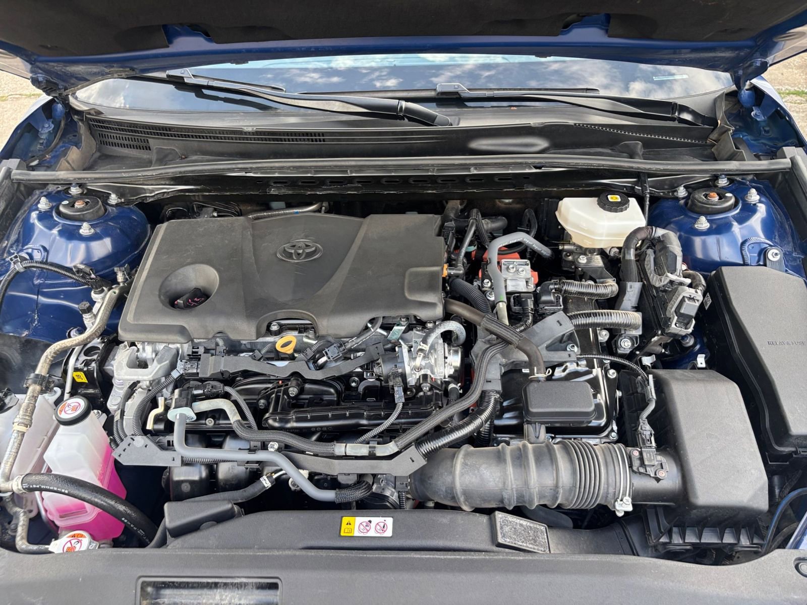 Used 2025 Toyota Camry LE image 31