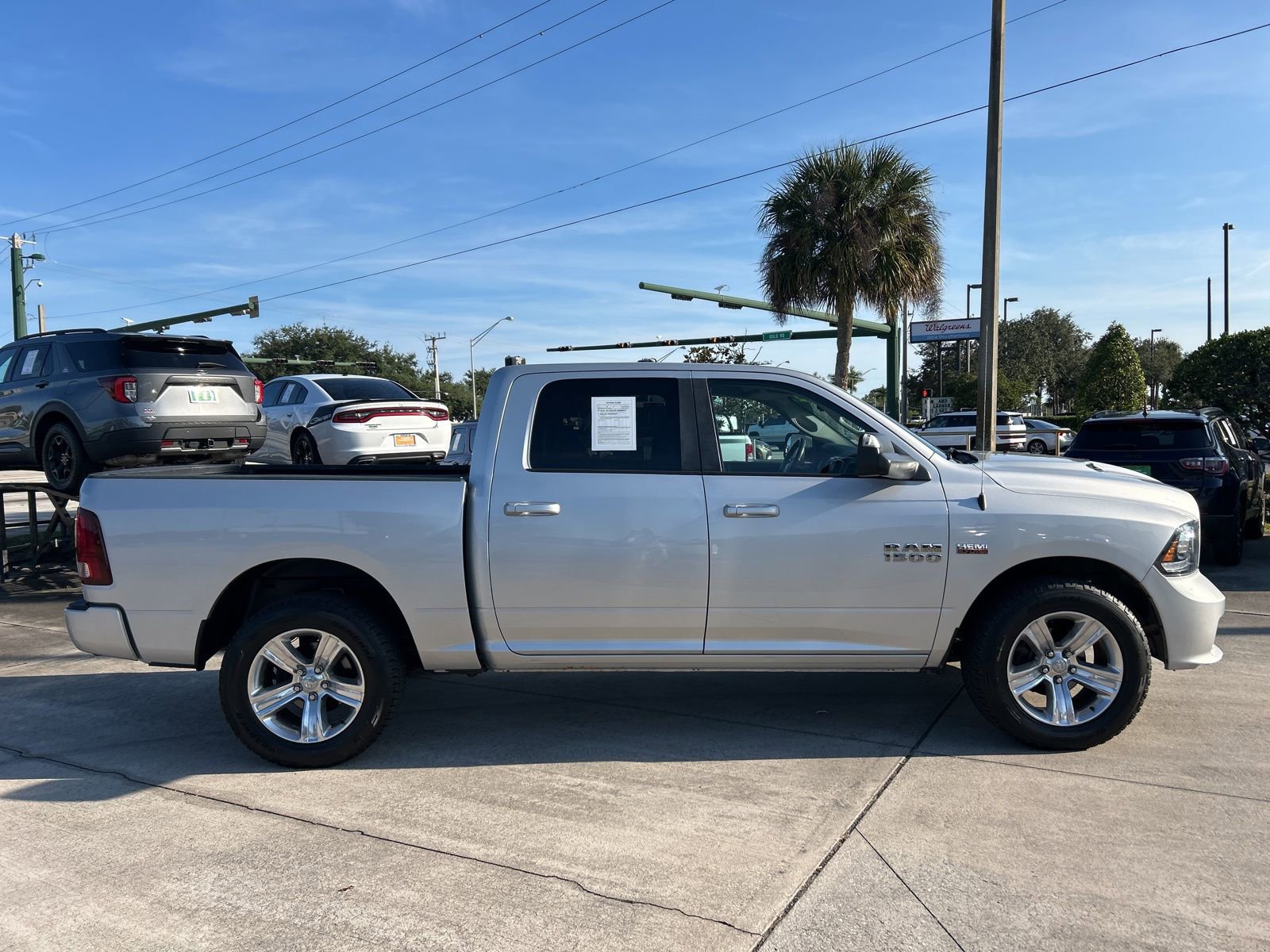 Used 2017 RAM 1500 Sport image 6