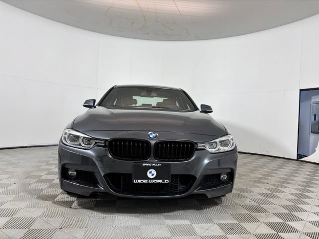 Used 2017 BMW 340i xDrive Sedan AWD/4WD image 2