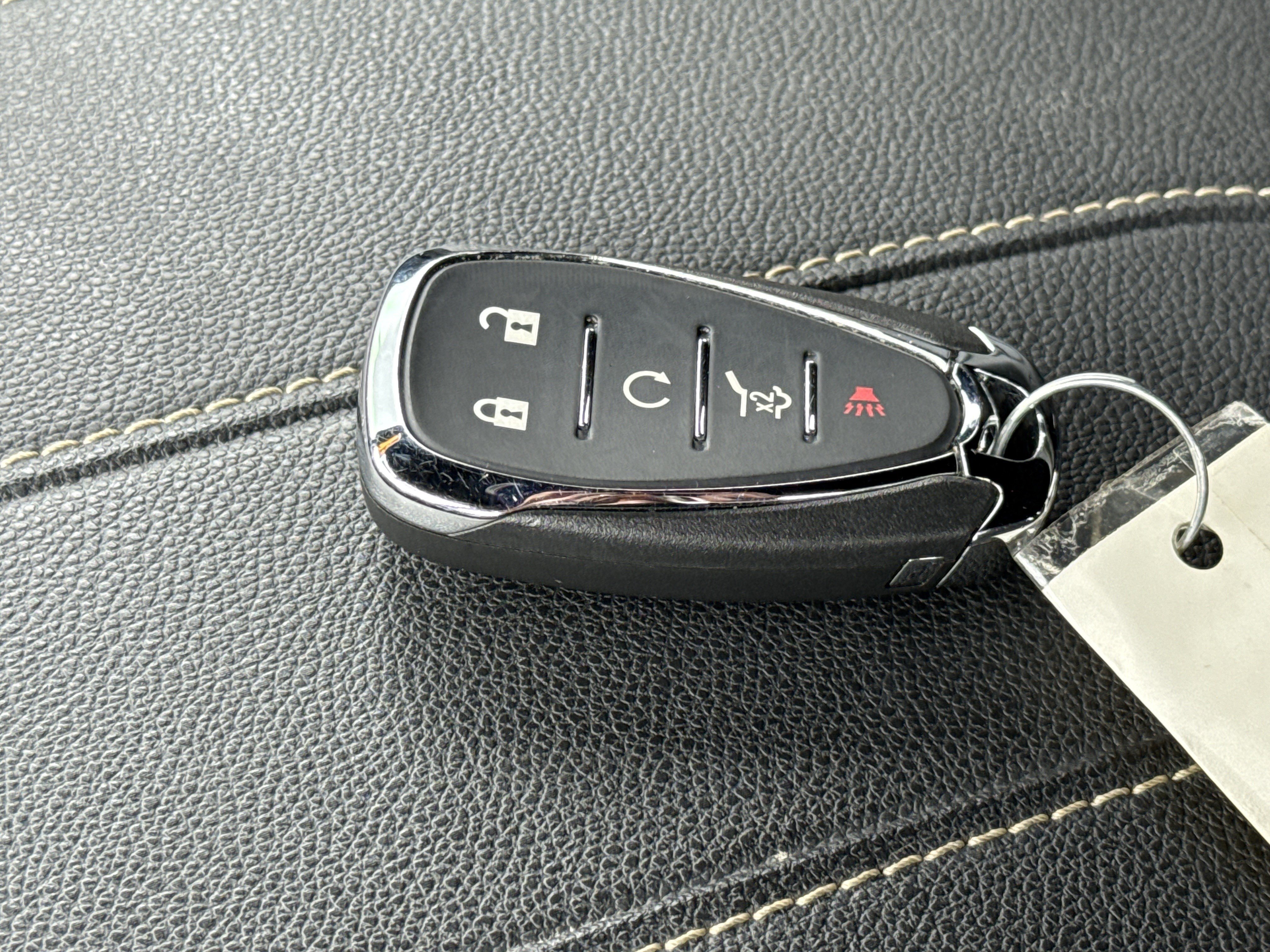 Used 2023 Chevrolet Traverse LT AWD/4WD image 35