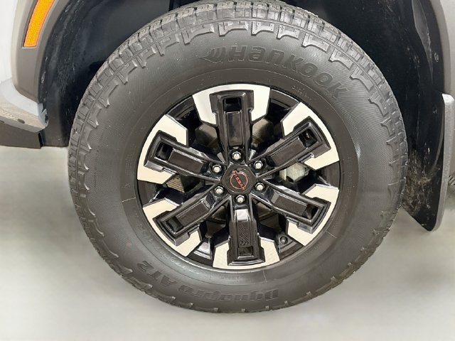 Used 2024 Nissan Frontier PRO-4X w/ Pro Convenience Package AWD/4WD image 30