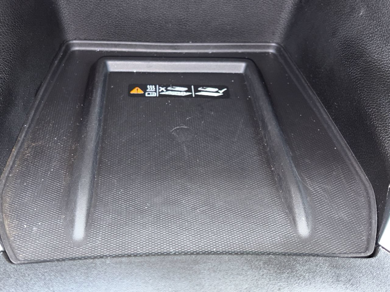 Used 2023 Chevrolet Traverse LT w/ LPO, Floor Liner Package AWD/4WD image 7
