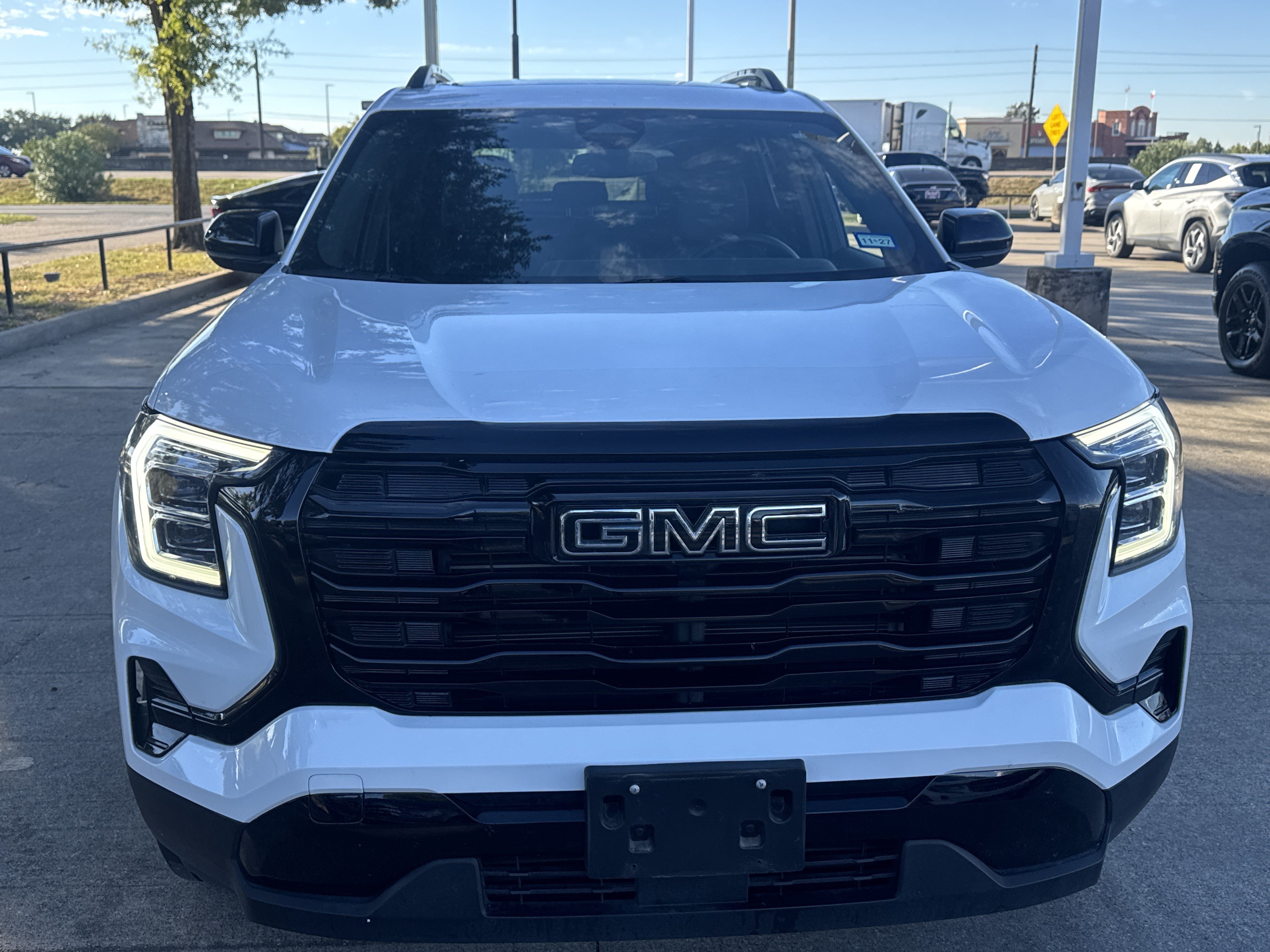 Used 2026 GMC Terrain Elevation w/ Elevation Premium Package FWD image 19