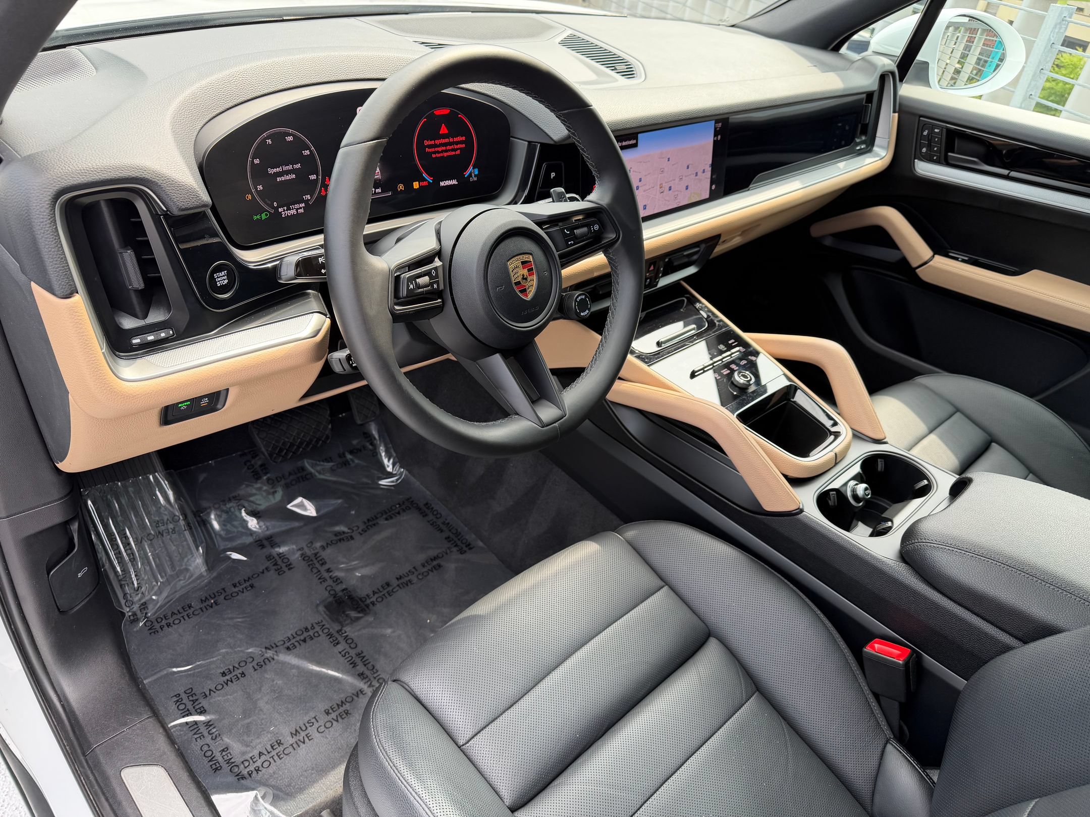 Certified 2024 Porsche Cayenne AWD/4WD image 4