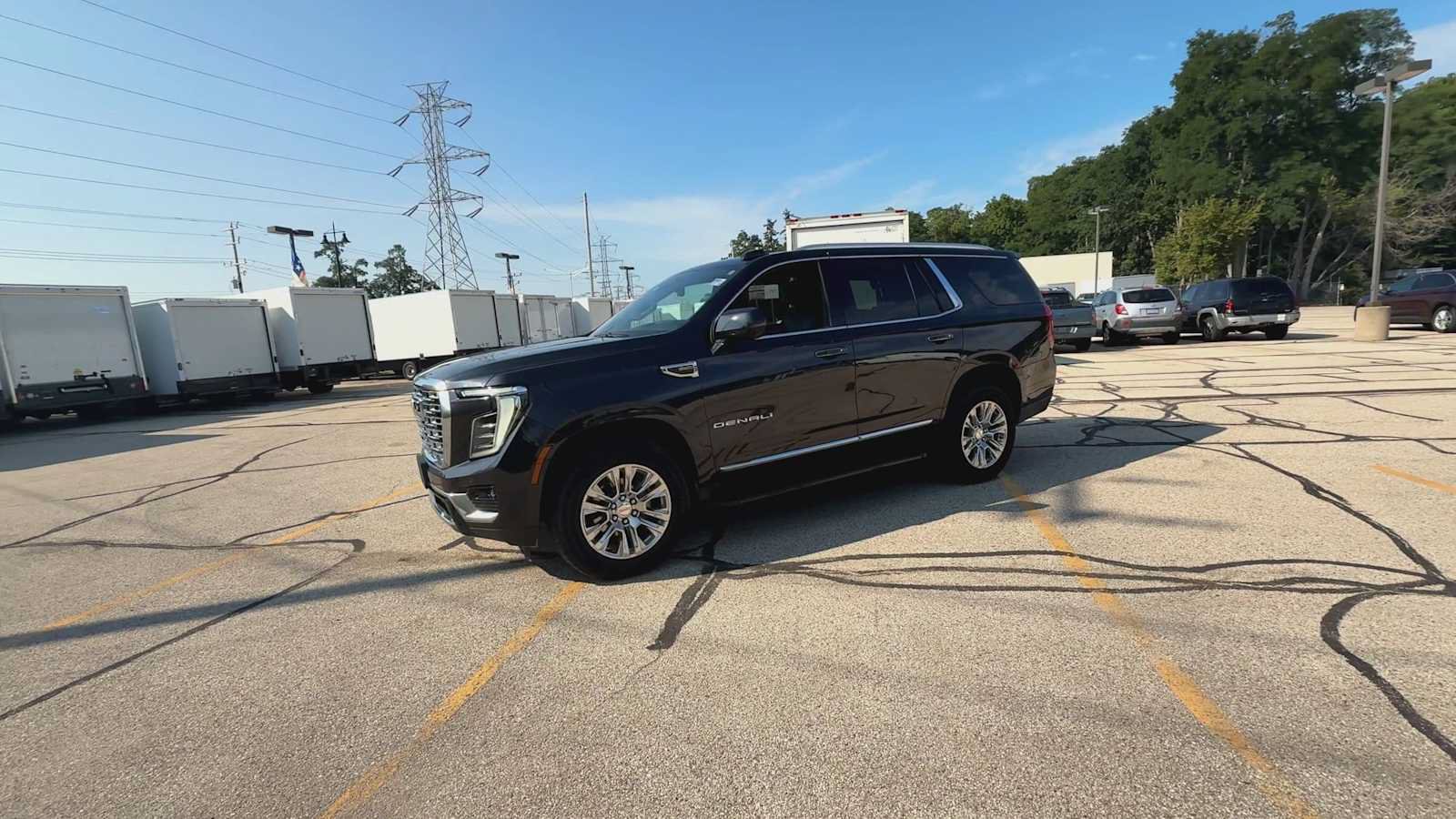 Certified 2025 GMC Yukon Denali AWD/4WD image 4