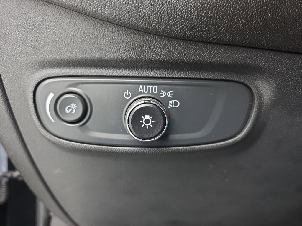 Used 2024 Chevrolet Equinox LT AWD/4WD image 19