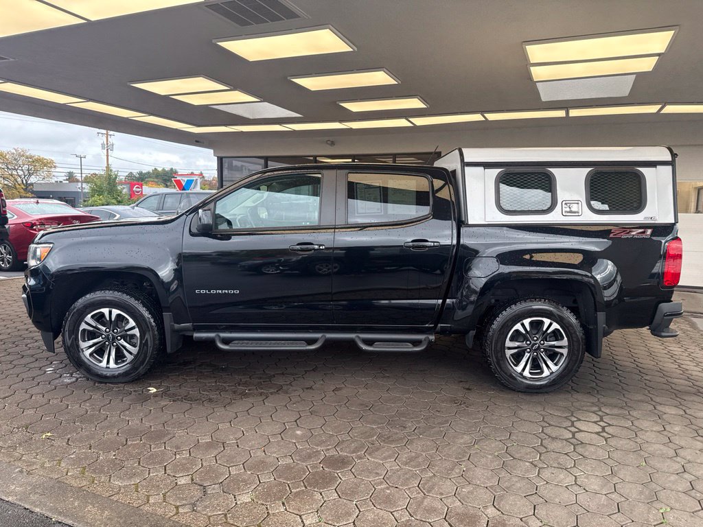 Used 2022 Chevrolet Colorado Z71 AWD/4WD image 9