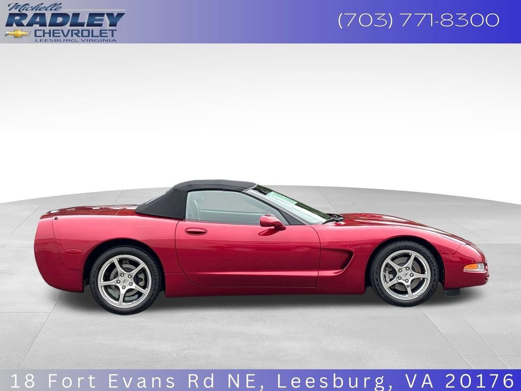 Used 2004 Chevrolet Corvette Convertible w/ Preferred Equipment Group RWD image 7