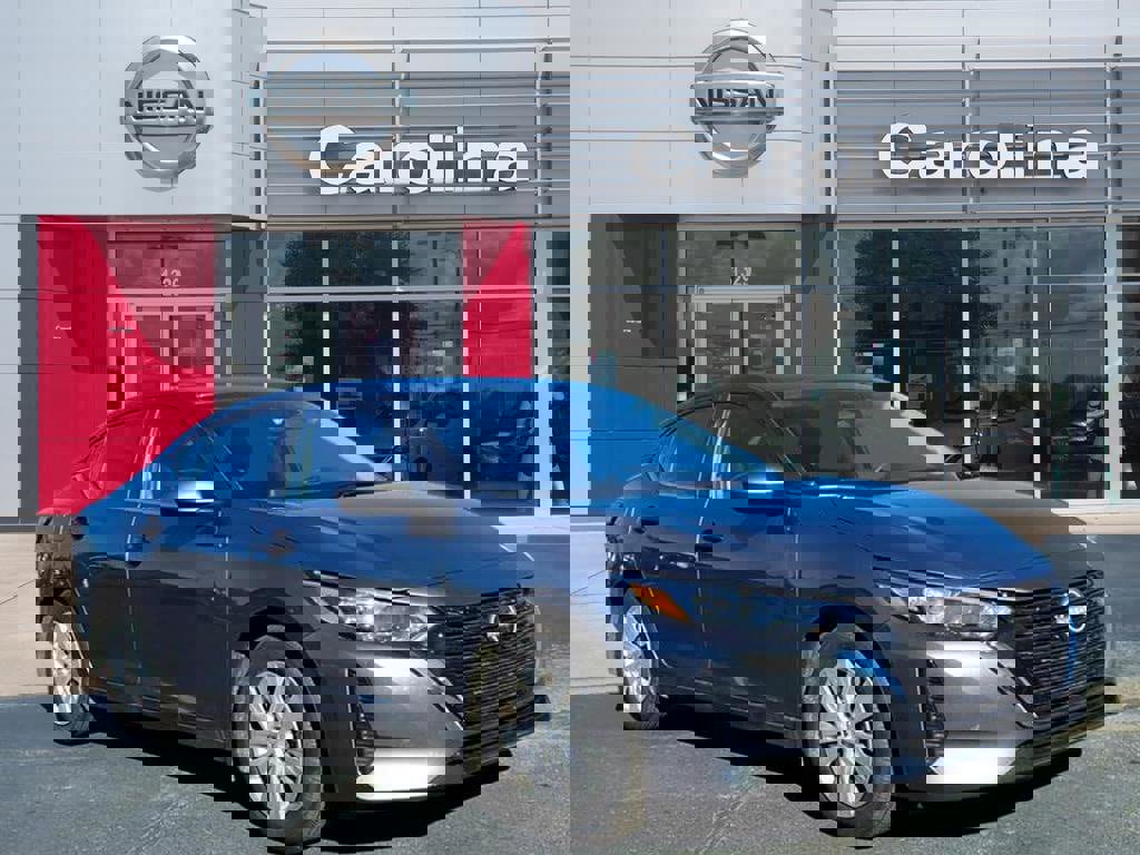 Used 2025 Nissan Sentra S image 1