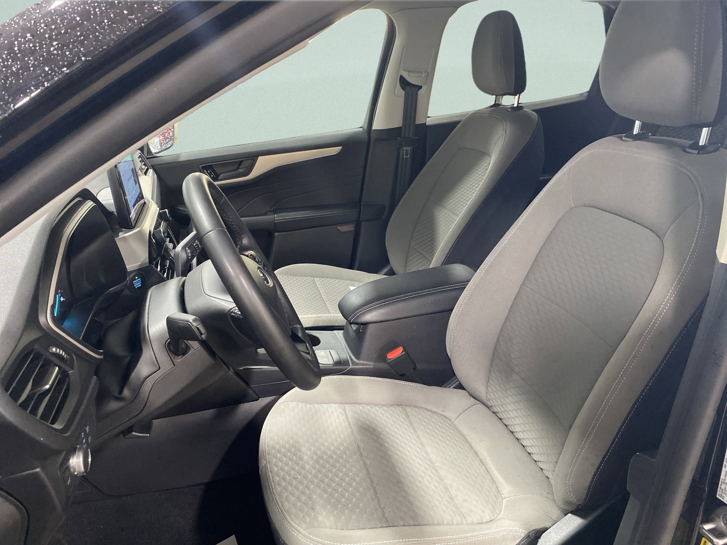 Used 2022 Ford Escape SE w/ Convenience Package image 13