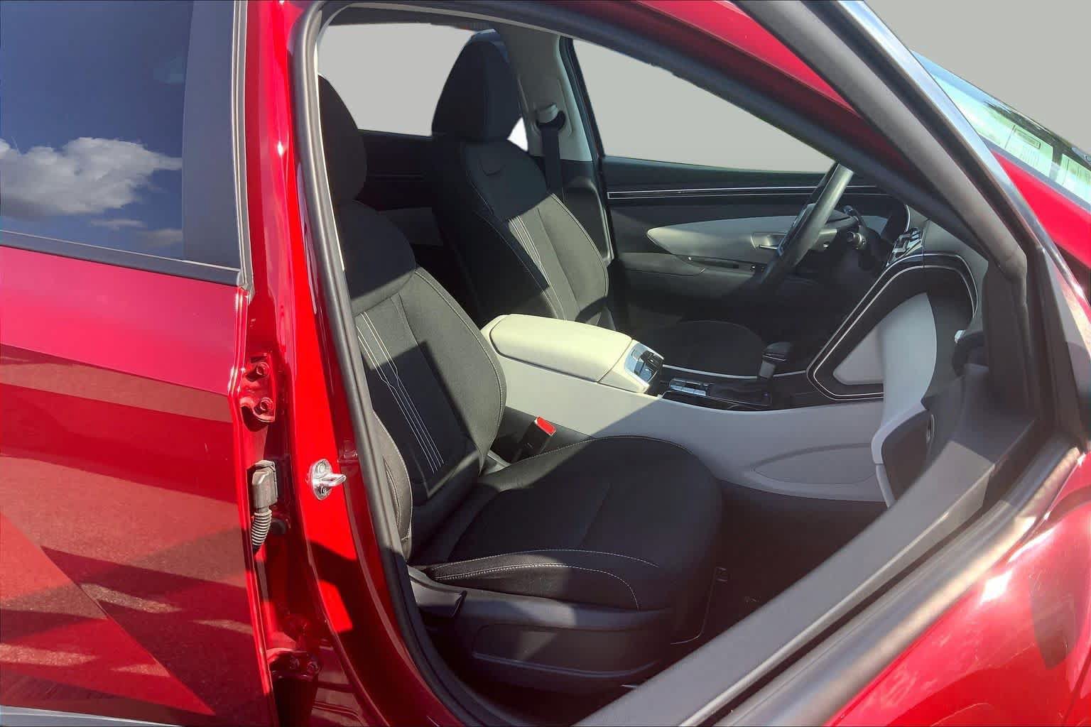 Used 2024 Hyundai Tucson SEL FWD image 9