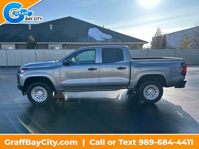 Used 2023 Chevrolet Colorado W/T image 2