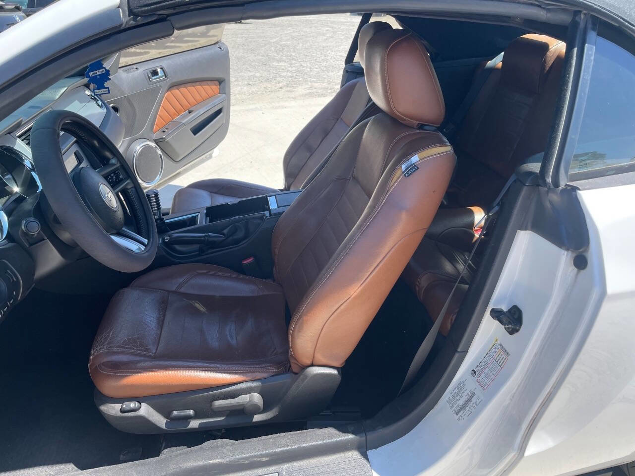 Used 2010 Ford Mustang GT Premium RWD image 42