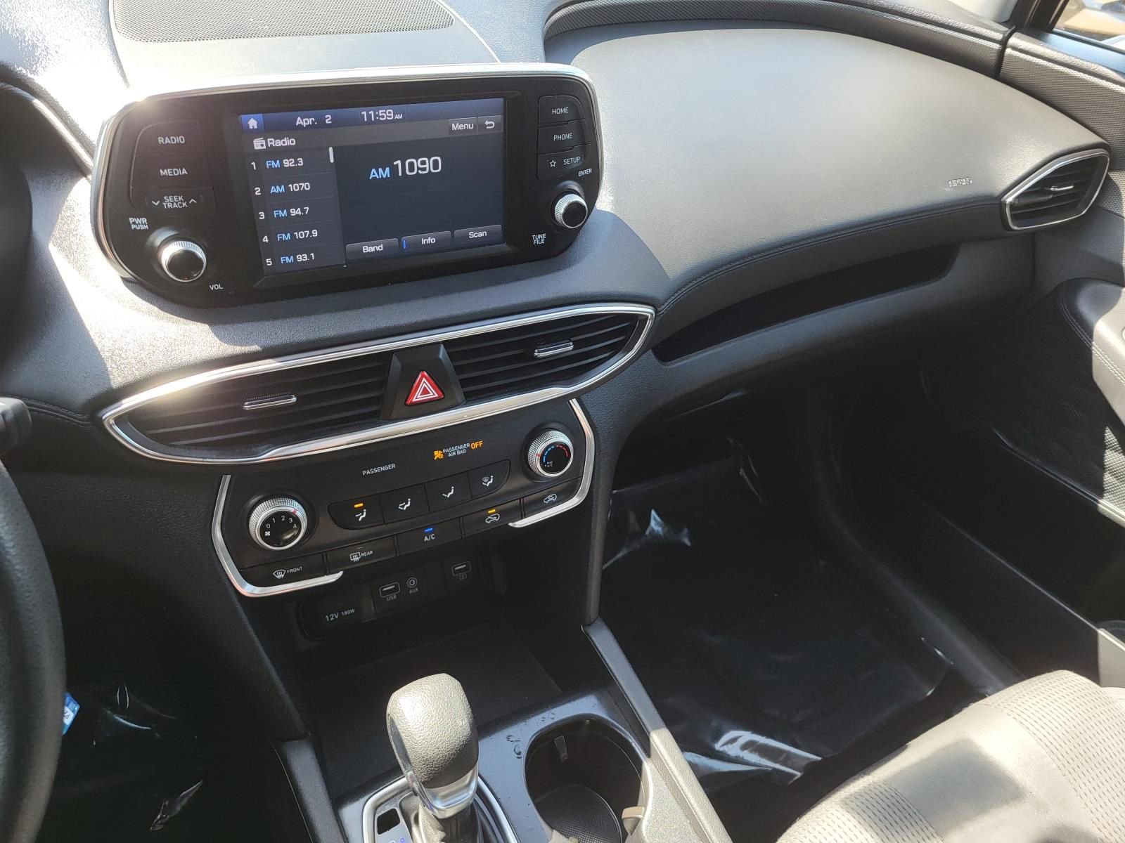 Used 2020 Hyundai Santa Fe SE FWD image 21