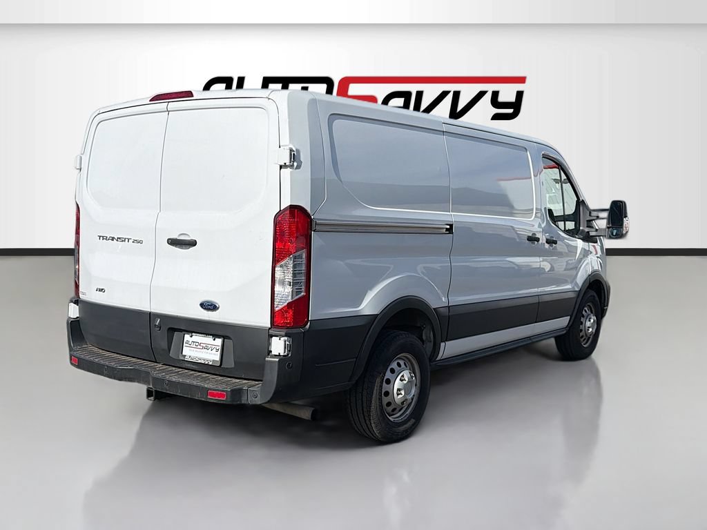 Used 2023 Ford Transit 250 Low Roof AWD image 7