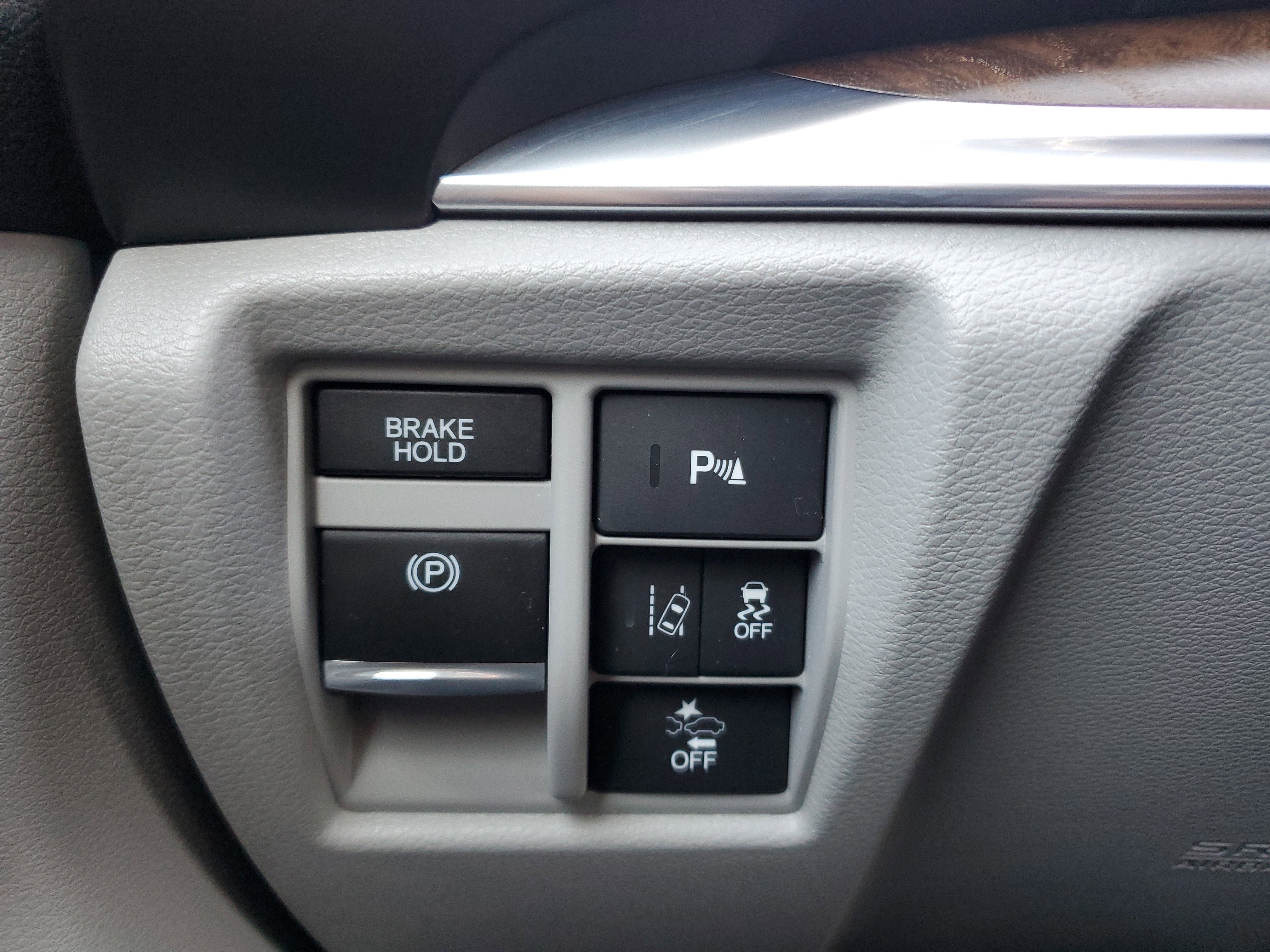 Used 2020 Acura MDX SH-AWD w/ Technology Package image 17