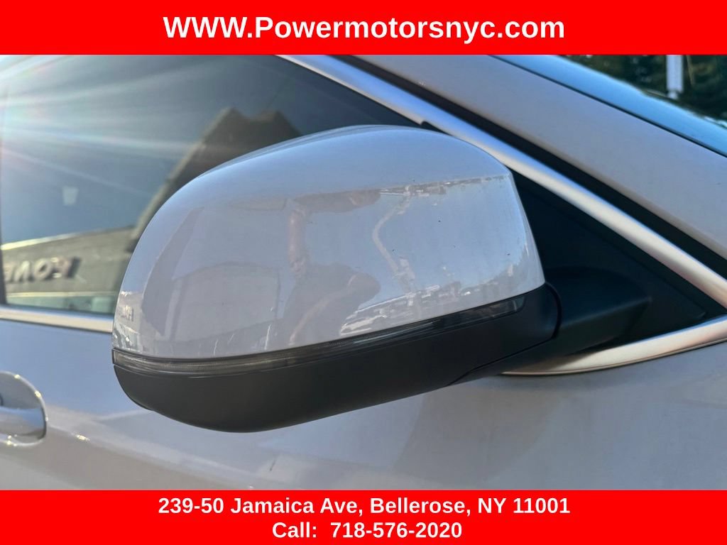 Used 2025 BMW X4 xDrive30i w/ Premium Package AWD/4WD image 13