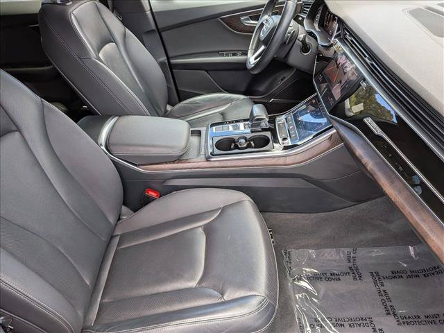 Used 2019 Audi Q8 Premium Plus w/ Premium Plus AWD/4WD image 23