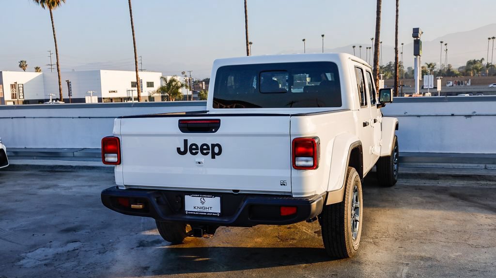 New 2026 Jeep Gladiator Sport AWD/4WD image 9