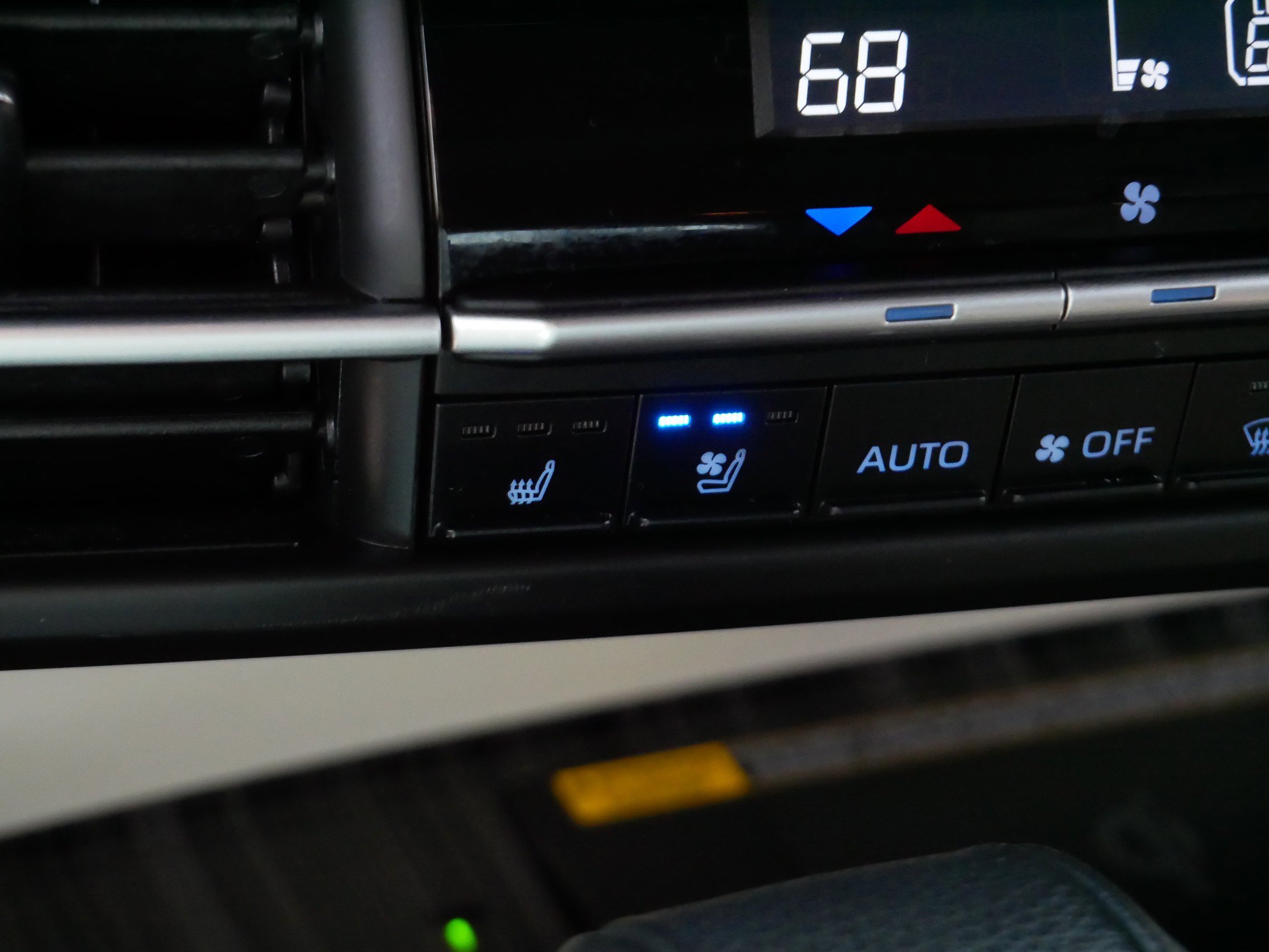 Certified 2024 Toyota Sienna Platinum image 28