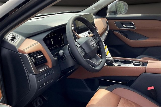 New 2026 Nissan Rogue Platinum w/ Platinum Premium Package image 7