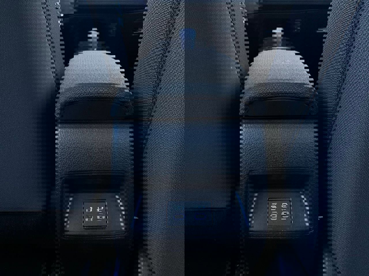 Used 2025 Toyota Corolla LE image 12