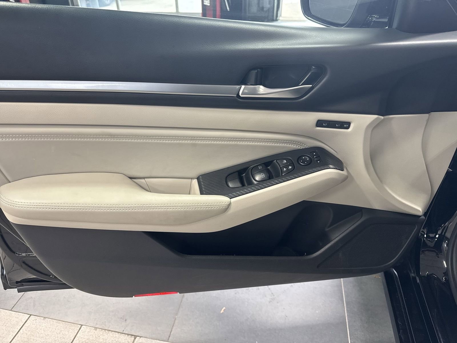 Certified 2019 Nissan Altima 2.5 Platinum AWD/4WD image 27