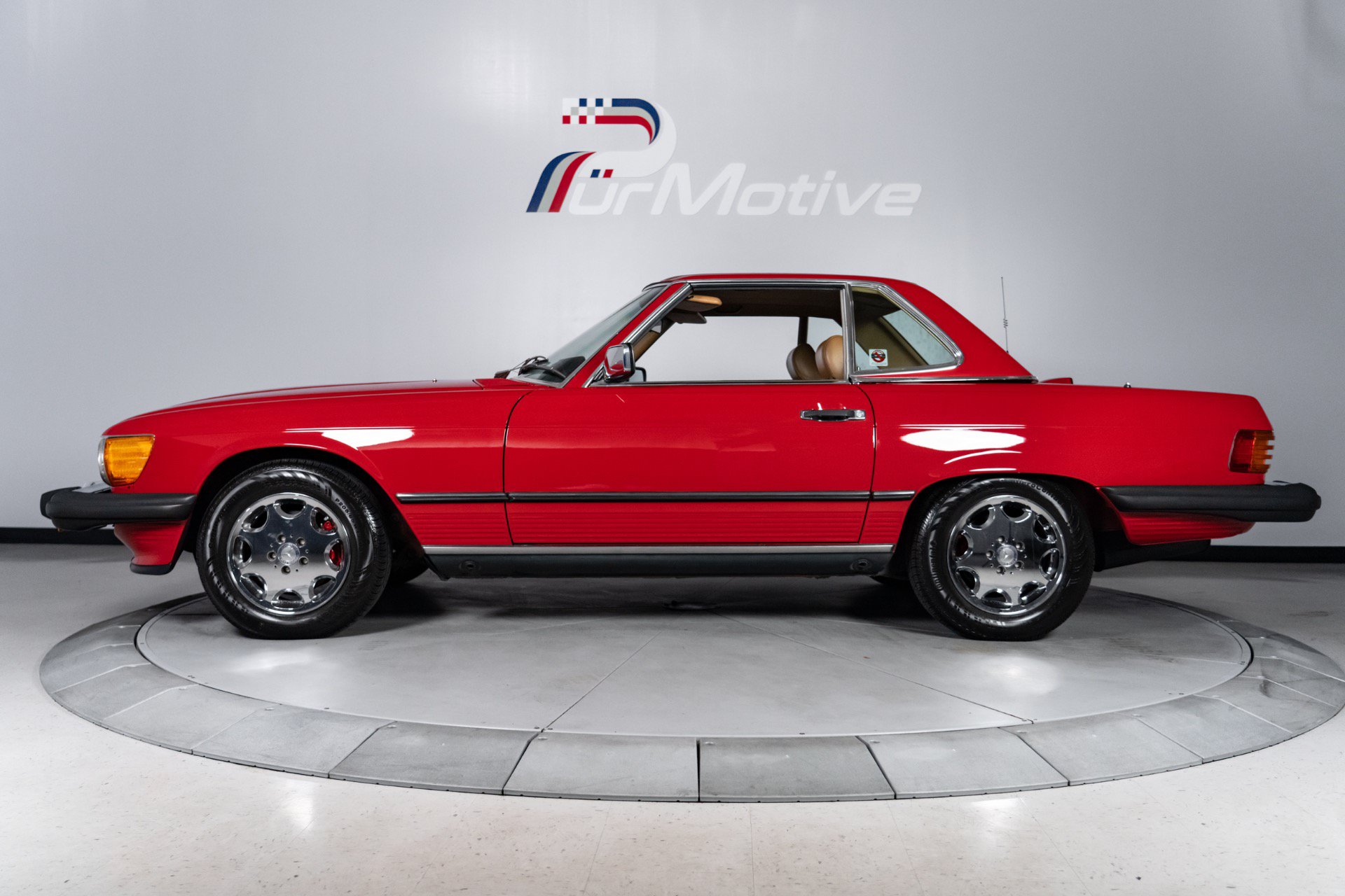 Used 1987 Mercedes-Benz 560 SL image 3