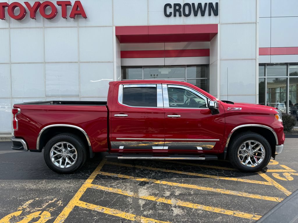 Used 2024 Chevrolet Silverado 1500 LTZ w/ LTZ Premium Package AWD/4WD image 4