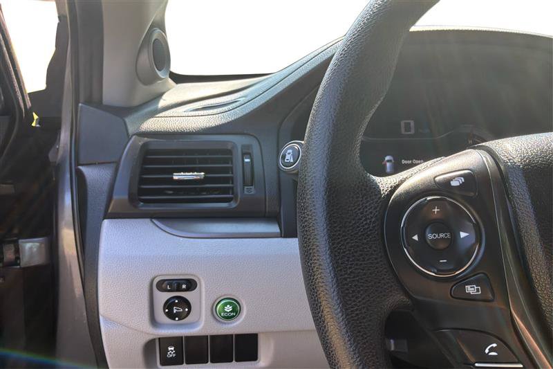 Used 2017 Honda Pilot EX image 18