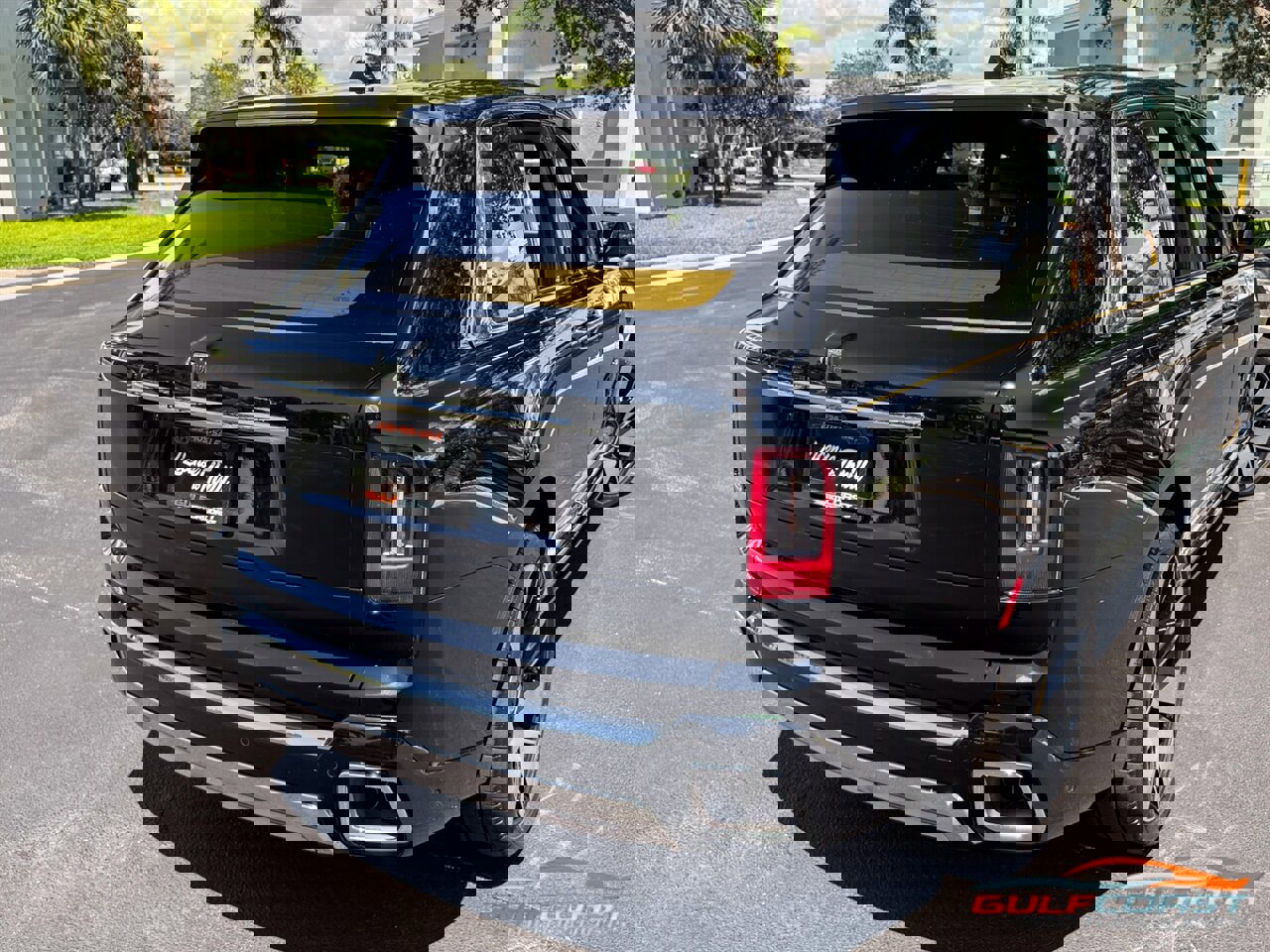 Used 2025 Rolls-Royce Cullinan image 61