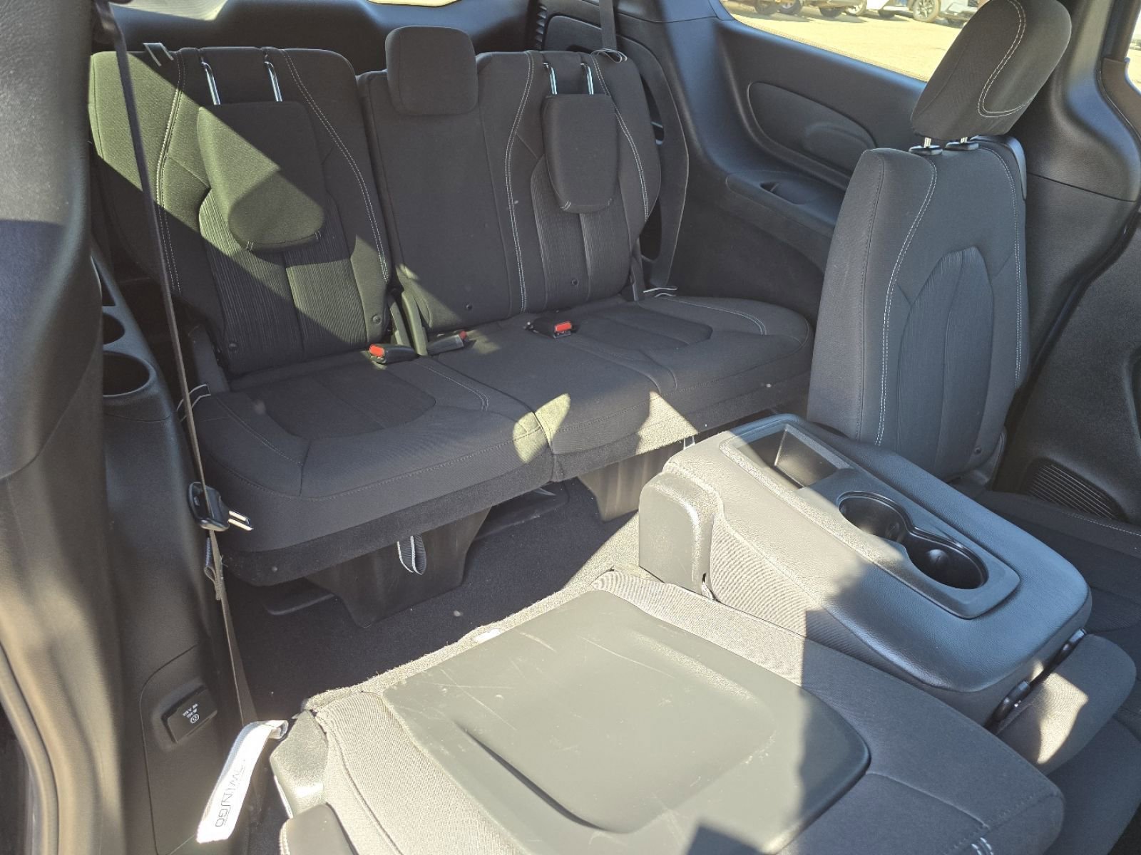 Used 2019 Chrysler Pacifica Touring Plus w/ Advanced Safetytec Group image 19
